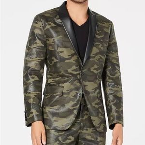 Men’s Camo blazer *New*